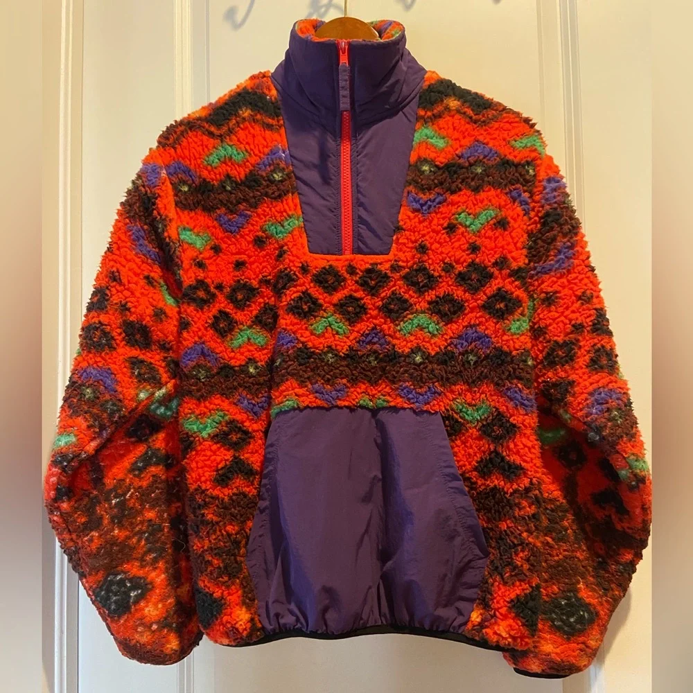 Urban Outfitters Sherpa 1/4 Zip Red Fleece Pullover, Small. - Picture 5 of 9